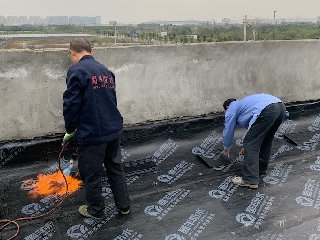 成都郫都立航科技廠房屋頂防水